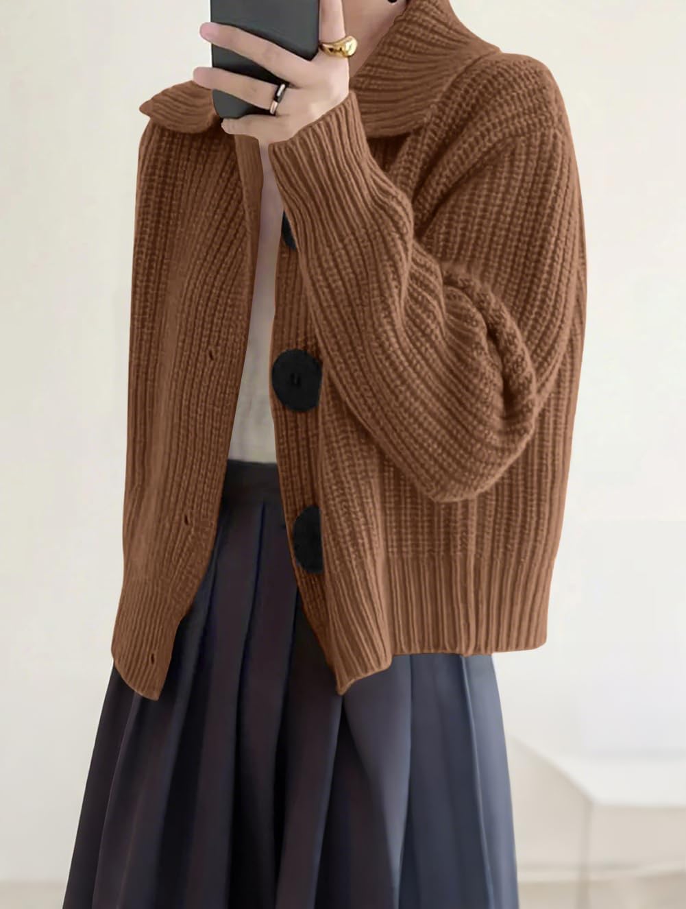 chouyatou Women's 2025 Fall Button Down Cropped Cardigan Sweater Chunky Knit Work Casual Cardigan Jacket - Image 3