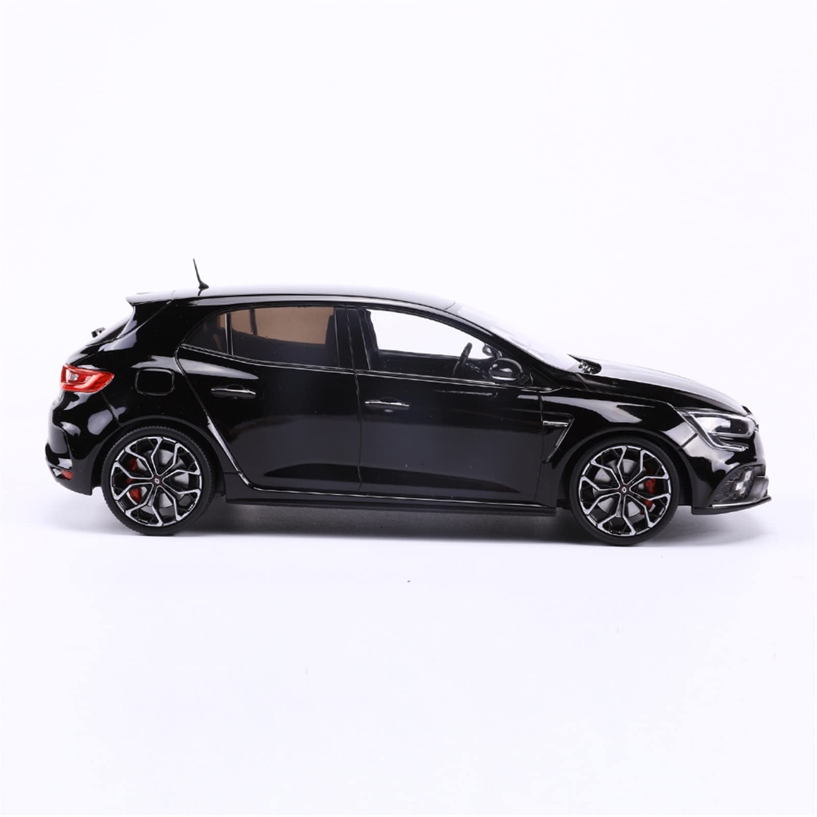 NOREV 1/18 RENAULT Megane Trophy V6 Show Car Boite