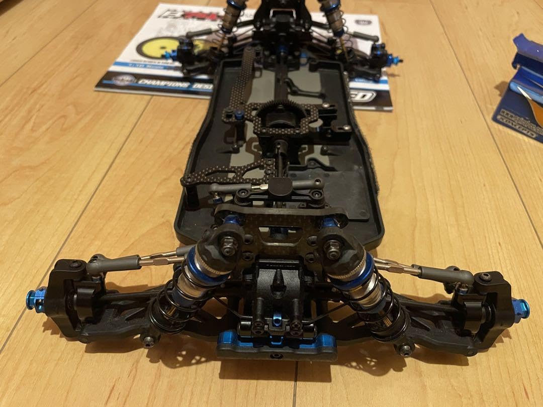 Amazon.co.jp: アソシ RC10 B74.1D TEAM KIT 4WD ハイエンドバギー 