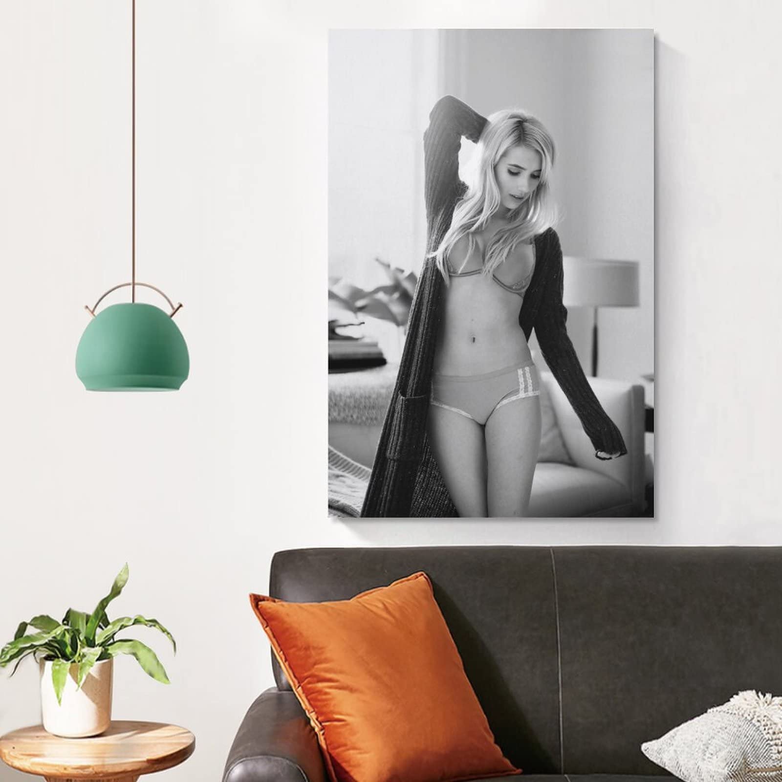Actress Emma Roberts Sexy Black and White Poster Poster Aesthetic  Decorative Painting Canvas Wall Art Picture Print Room Decorationnt Living  Room 08x12inch(20x30cm) : Amazon.ca: Home