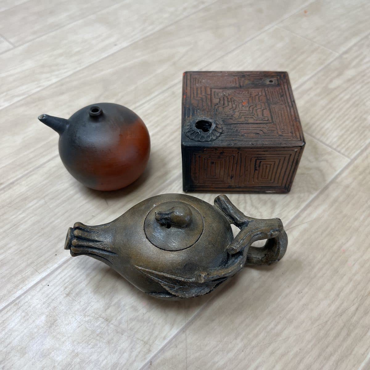 Amazon.co.jp: (A1705) 水滴 陶器 在銘 書道 古玩 習字 文房具 古美術  