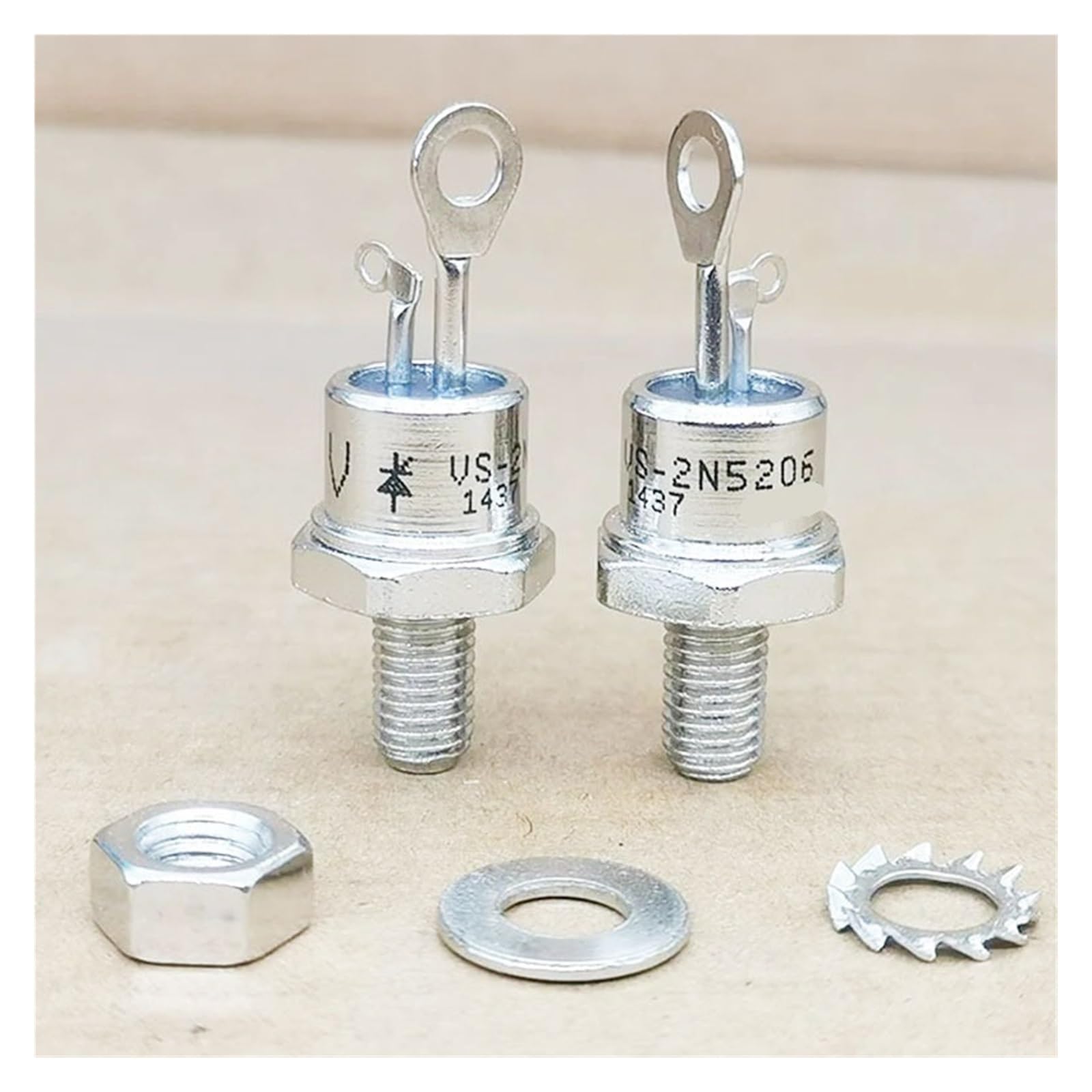 OSHZIKJII VS-2N5206 TW12N100CX T6411M TGA610 W0735RA120 diode thyristor(VS-2N5206)