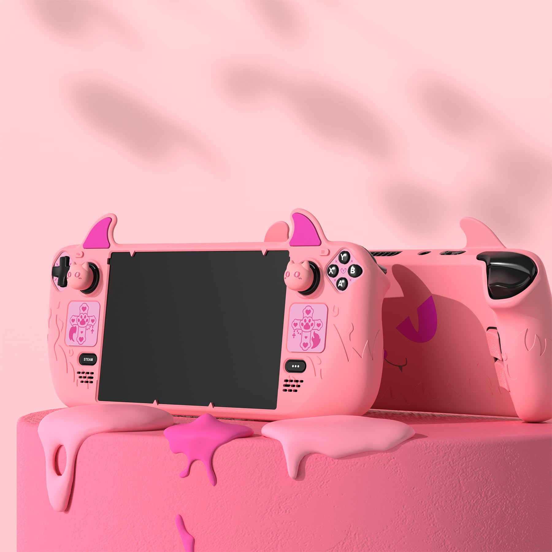 PlayVital Coque pour Steam Deck OLED/Steam Deck Cover avec Caouchon Joystick & Boutons & Trackpads Stickers,Antichoc Antidérapant Anti-Collision Grip Case Silicone-Rose,Cute Demon