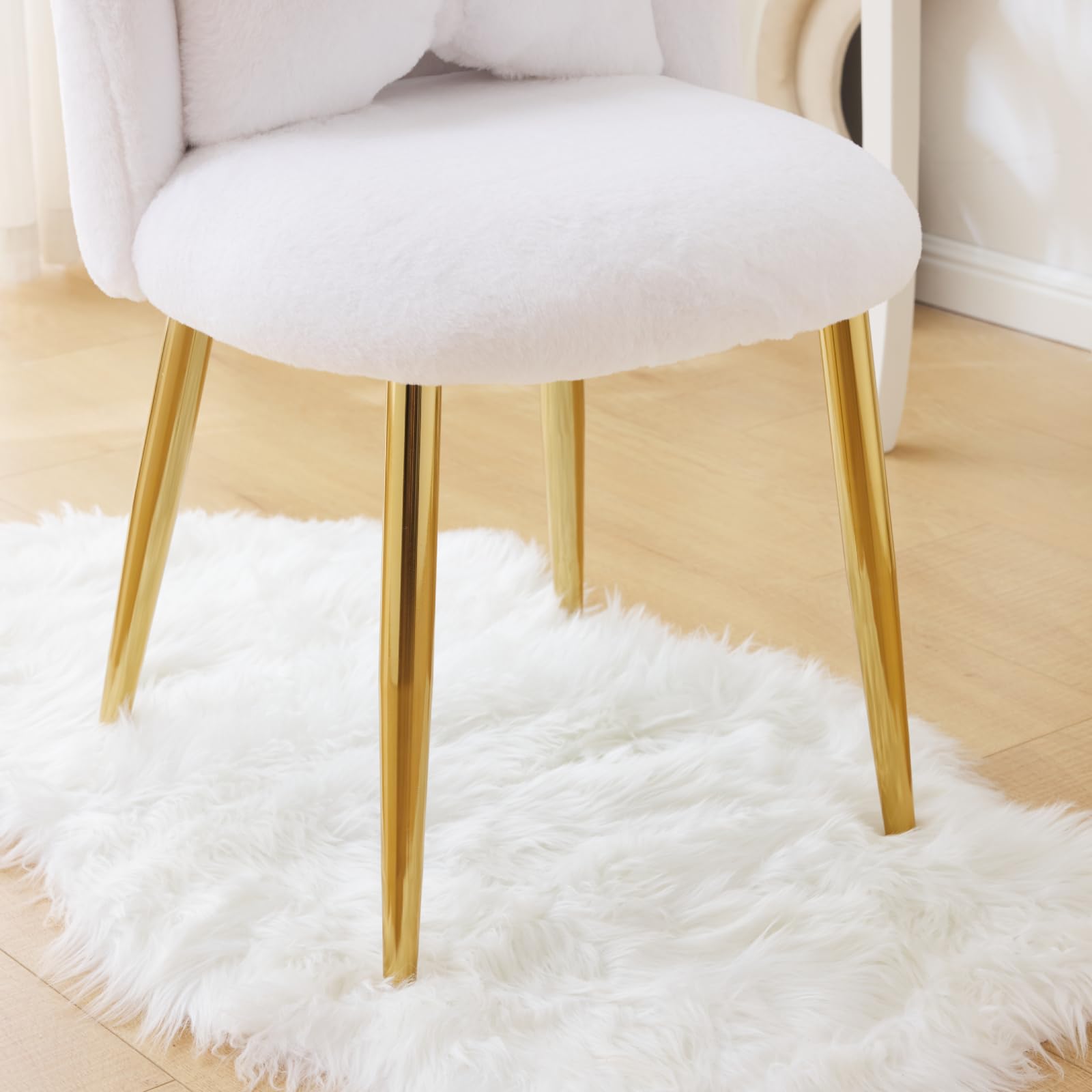 Schminktisch Stuhl Sessel Wohnzimmer Lesesessel mit verstellbaren Goldbeinen Schleifenkissen Kaninchenfell-Imitat Weiß