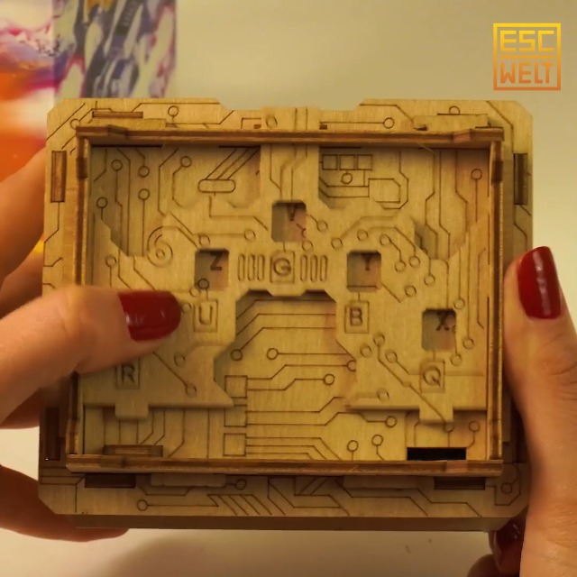 ESC WELT Mystery Puzzle Box - Wooden Brain Teaser With Hidden Compartments For Gifts & Escape Rooms