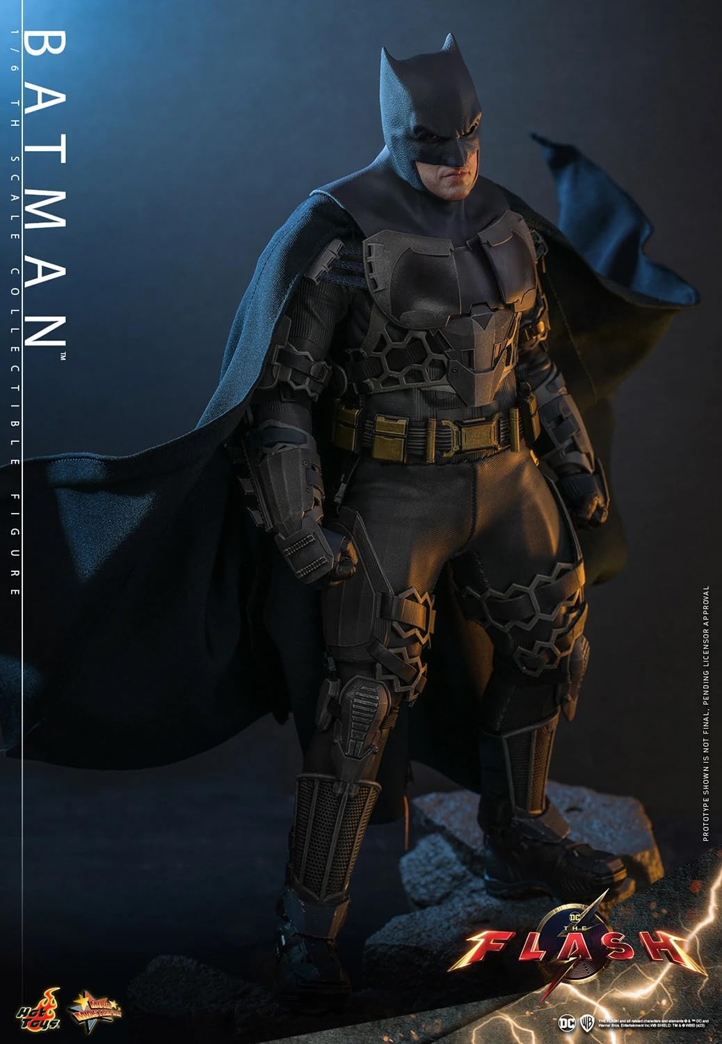 Hot Toys The Flash - Statuetta Movie Masterpiece 1/6 Batman, 30 cm