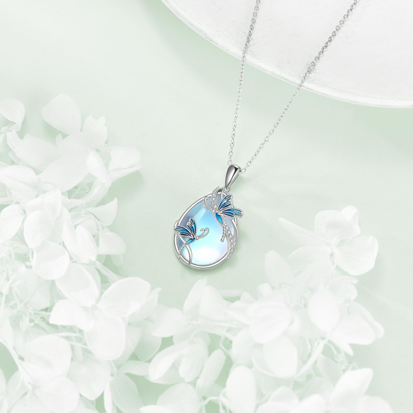 KQF Collana da donna con ciondolo a forma di libellula, farfalla, gatto, medusa, coniglietto, axolotl, ape, sirena, colibrì, elefante, in argento Sterling, con pietra di luna, idea regalo per donne
