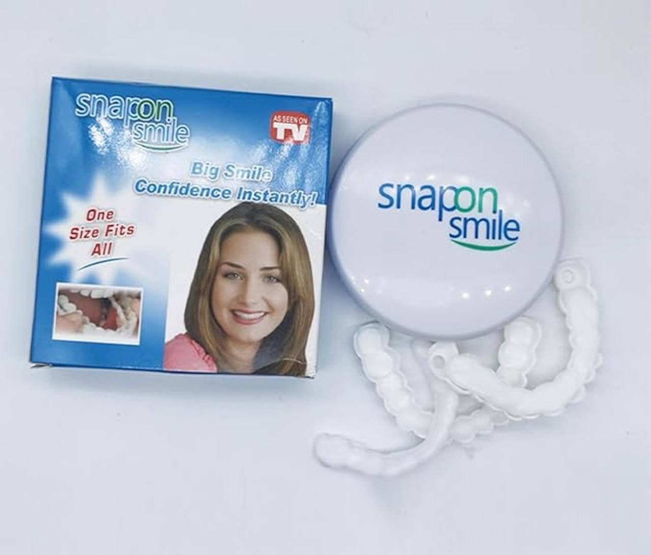 Snap-On Instant Perfect Smile Veneers | Comfortable Flex Fit Dentures for Top & Bottom Teeth | White Cosmetic Tooth Cover (Pack of 1)
