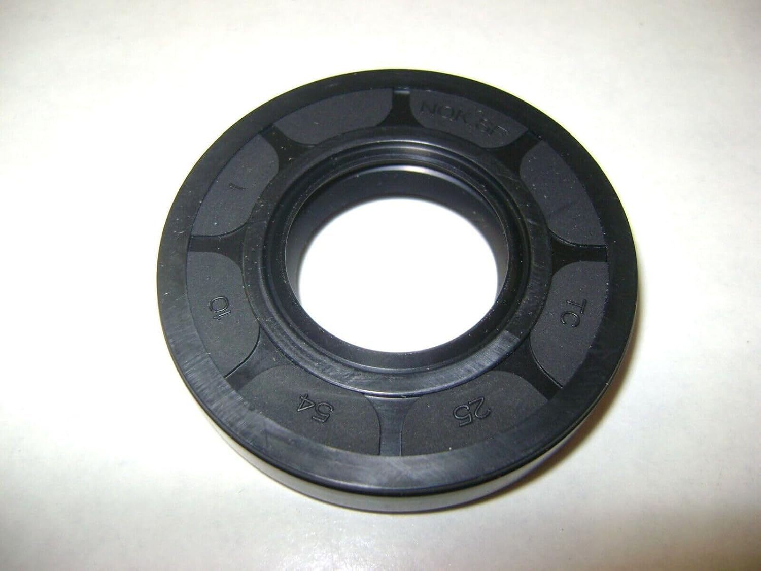 TC 25x54x10 NBR Rotary Shaft Oil/Dust Seal ID = 25mm OD = 54mm Thickness = 10mm