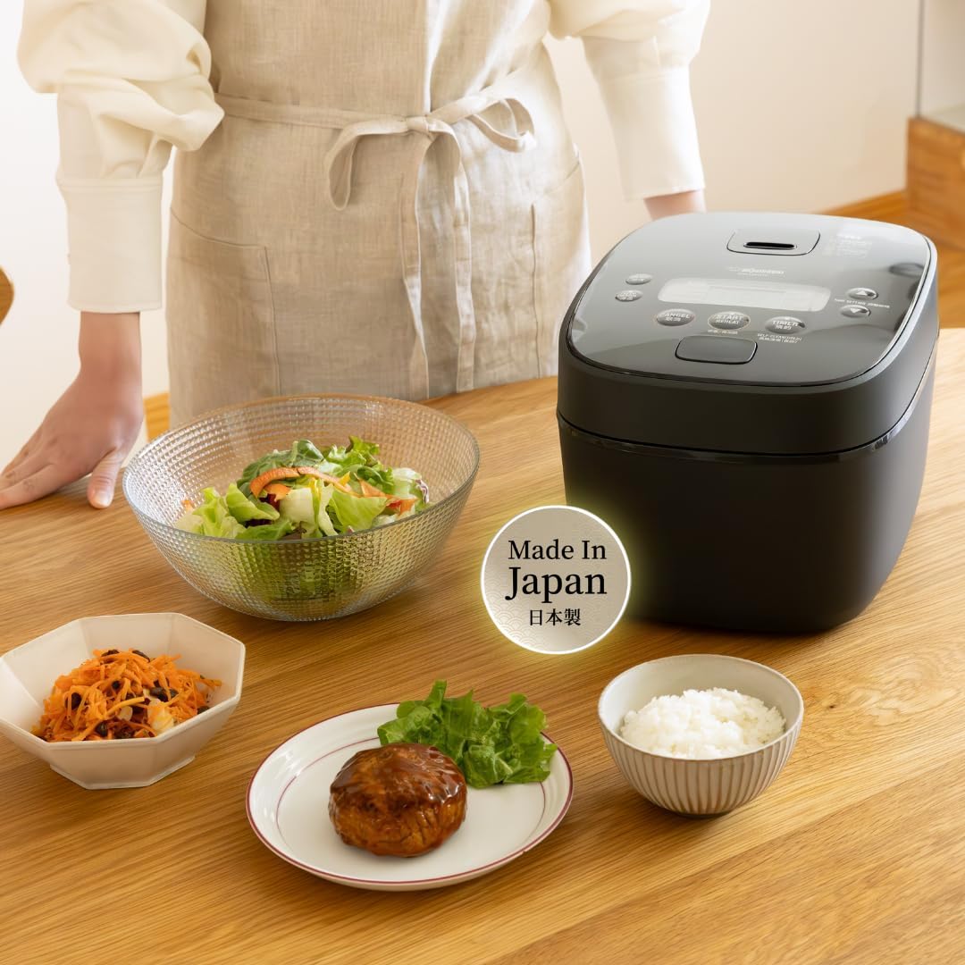 ZOJIRUSHI Premium Reiskocher Induktion NW-QAQ-18 – 1,8 Liter – mit Timer- und Warmhaltefunktion – inkl. Messbecher, Reislöffel und Dämpfeinsatz - Mit europäischem Netzkabel