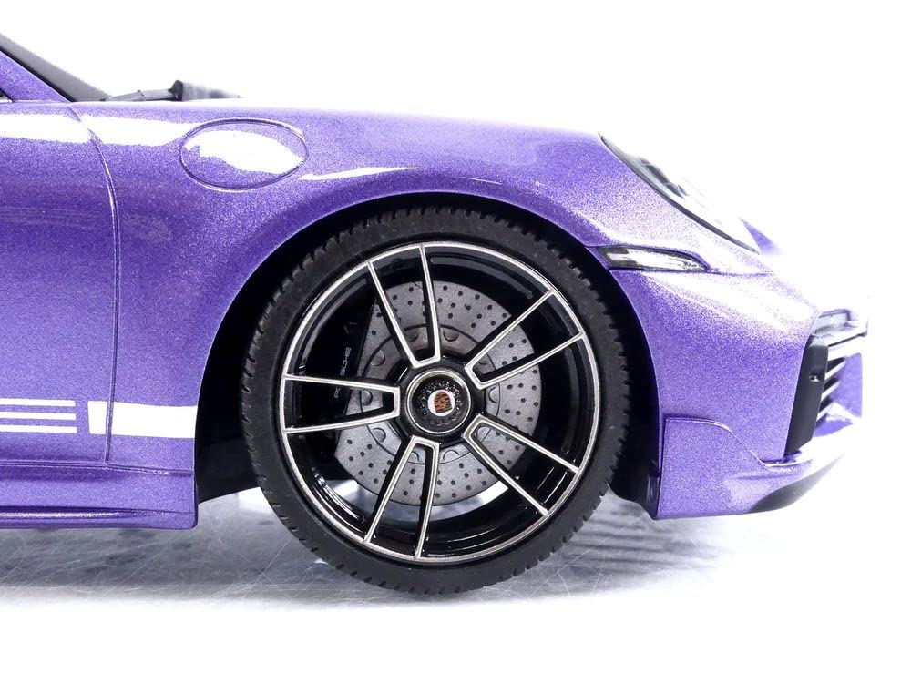 Amazon.com: Minichamps 2021 911 Turbo S w/SportDesign Package #20 