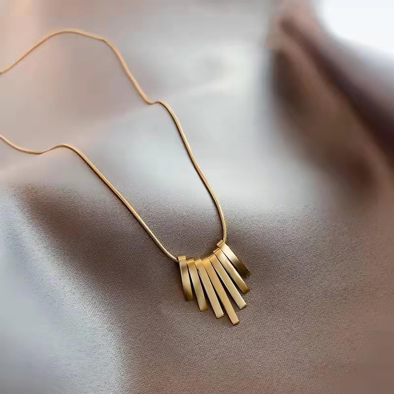 Image of 18k Gold Plated Vintage Dainty Pink Gemstone Bow Pendant Necklace Women Court Style Oval Cut Zircon Necklace