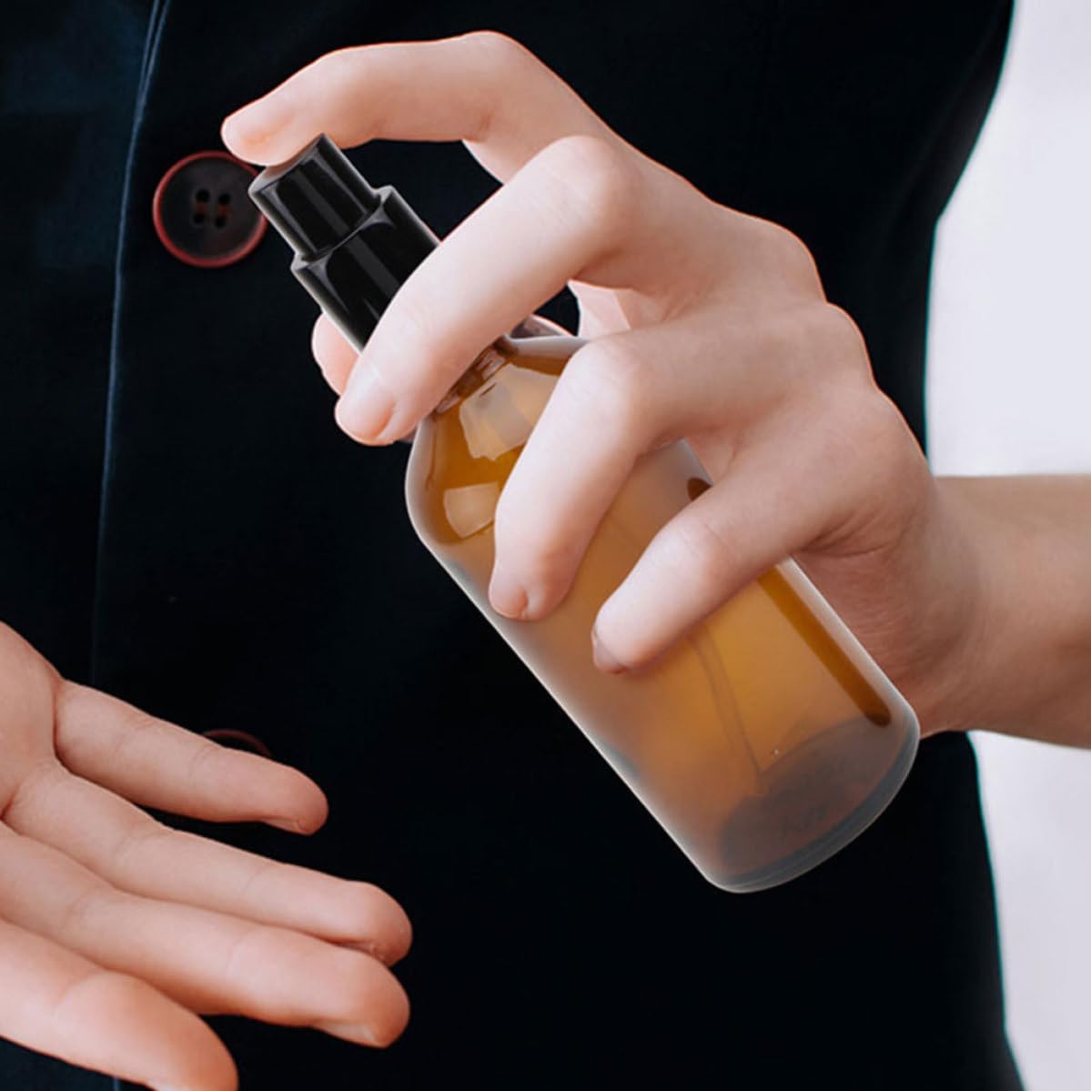 12 Pezzi Flaconi Spray in Vetro da 30ml per Olio Essenziale, Leggeri e Riutilizzabili, per Viaggio e Uso Business, Bottiglie Spray Resistenti e Pratiche