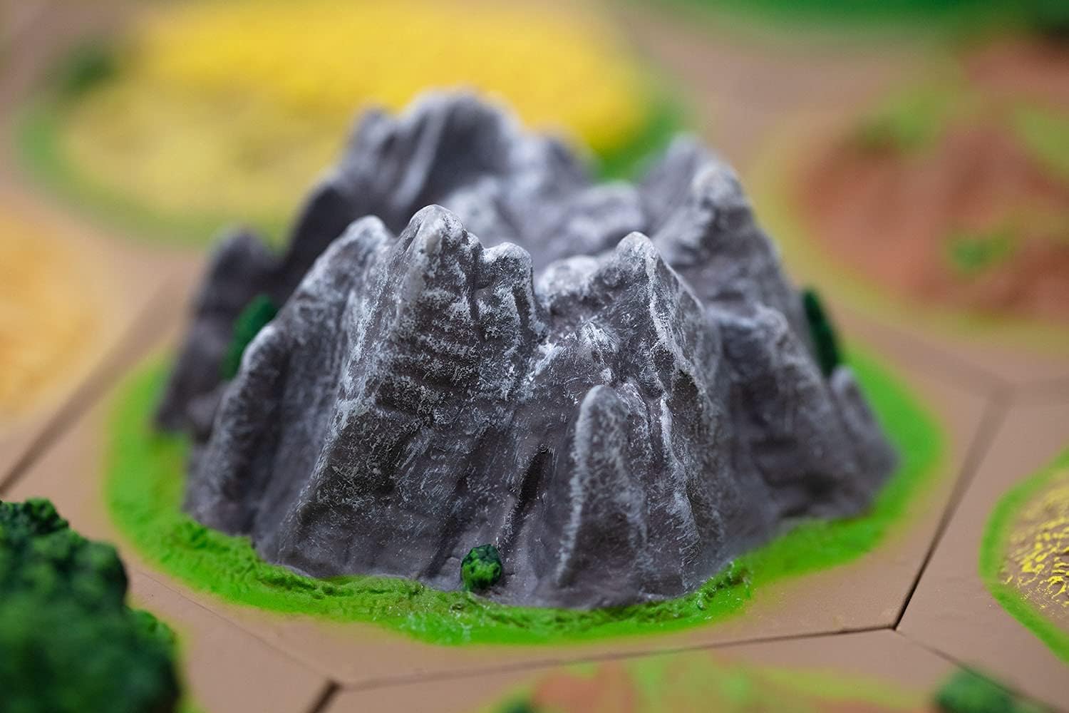 KOSMOS 682262 Catan - 3D-Edition, Siedler von Catan als hochwertige 3D-Edition, Strategiespiel für 3-4 Personen ab 10 Jahren, Brettspiel-Klassiker, Eigenständiges Spiel