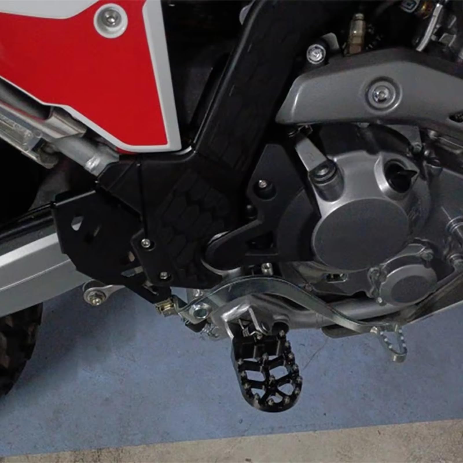 Per CRF300L Per CRF300 Per Rally 2021-2022 Per CRF150R 2007-2022 Per CRF250X 2004-2017 Accessori Ricambio Pedane Universali Moto Poggiapiedi Moto(Gold)