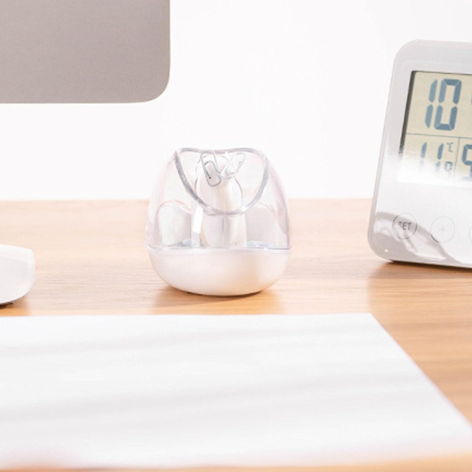 Gsycle Magnetic Paper Clip Box, Roller Type Plastic Paperclip Dispenser Storage Container Non slip Stability Paper Clip Box for Office School