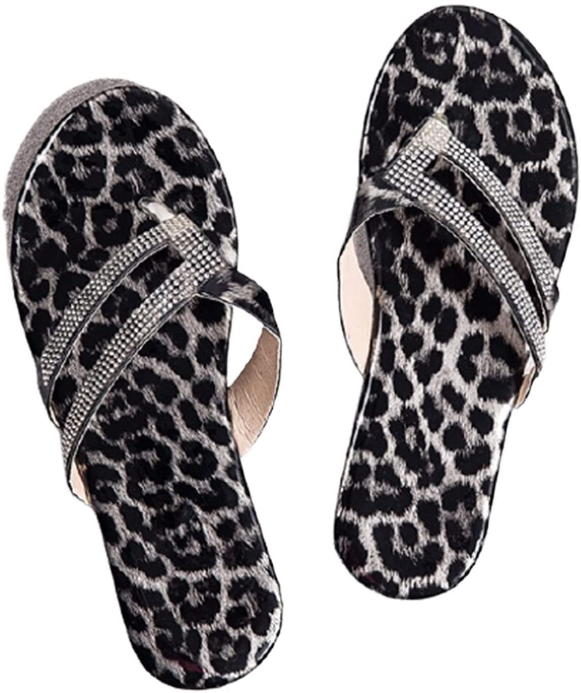 Sandales plates à strass pour femme : le confort de vos étés à la plage.