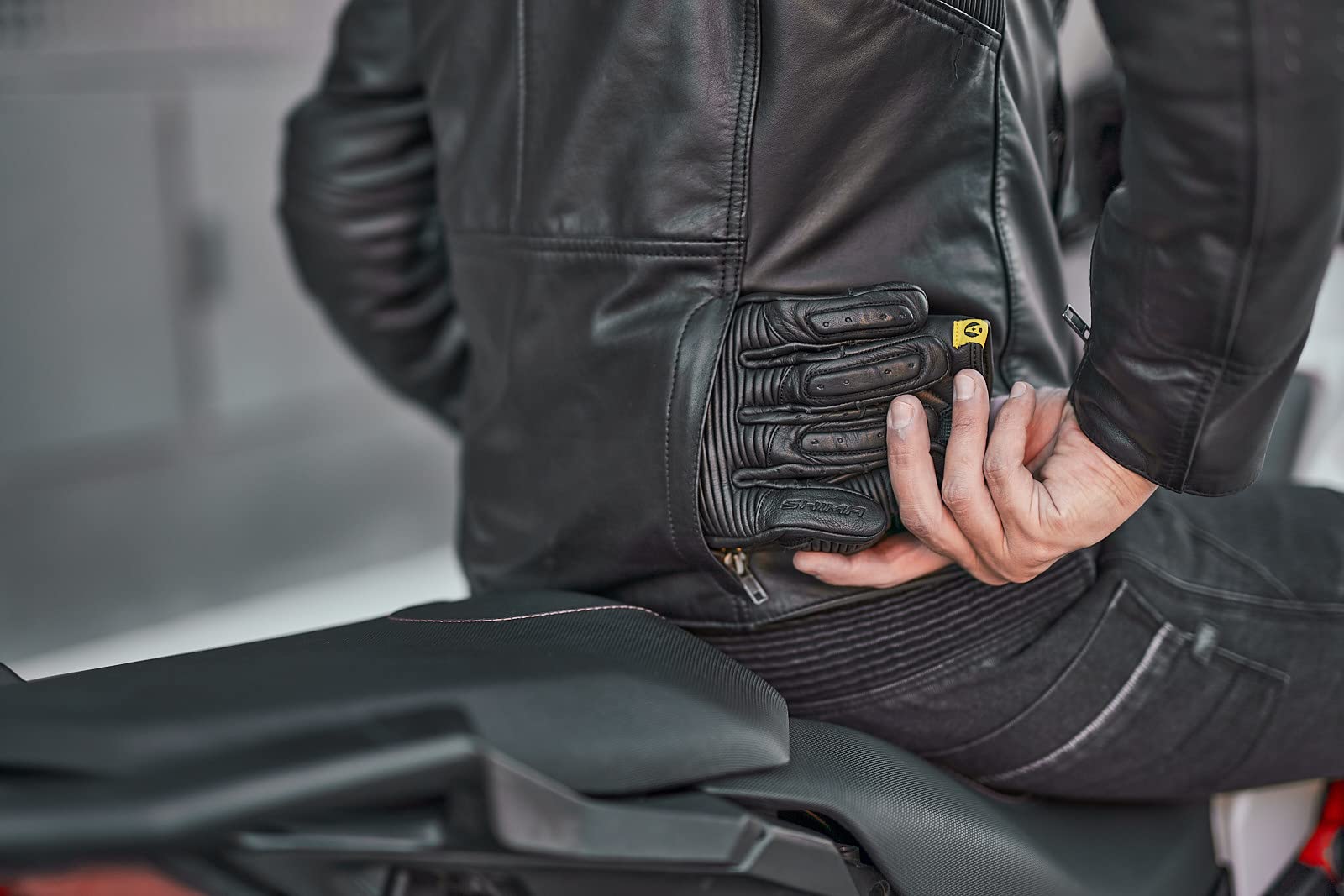 SHIMA HUNTER 2 0 Motorcycle Jacket for Men Vintage A Leather Mens Biker Jacket with CE Back Shoulder — view 6