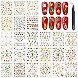 Material Seguro - Las pegatinas navideñas para uñas están hechas de PVC, son seguras y no tóxicas. Se puede decorar perfectamente en uñas naturales o artificiales.