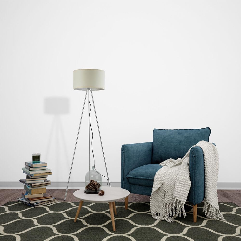 Braytron Stehleuchte – 3-Bein Standleuchte mit Satiniertem, Lichtstreuendem Kunststoffschirm & Chrombeinen, E27 Fassung, Ein/Aus-Schalter am Kabel, 155 cm Hoch für Wohnzimmer & Schlafzimmer, Beige