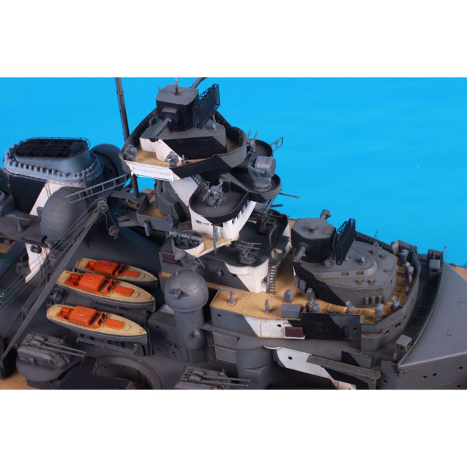 wheelfun Trumpeter 03702 - Nave da guerra in scala 1:200, modello statico per hobby