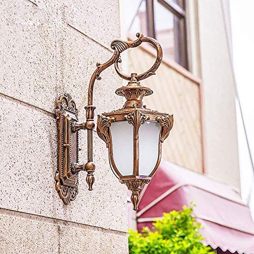 Luminaire extérieur classique étanche contre l'usure du temps