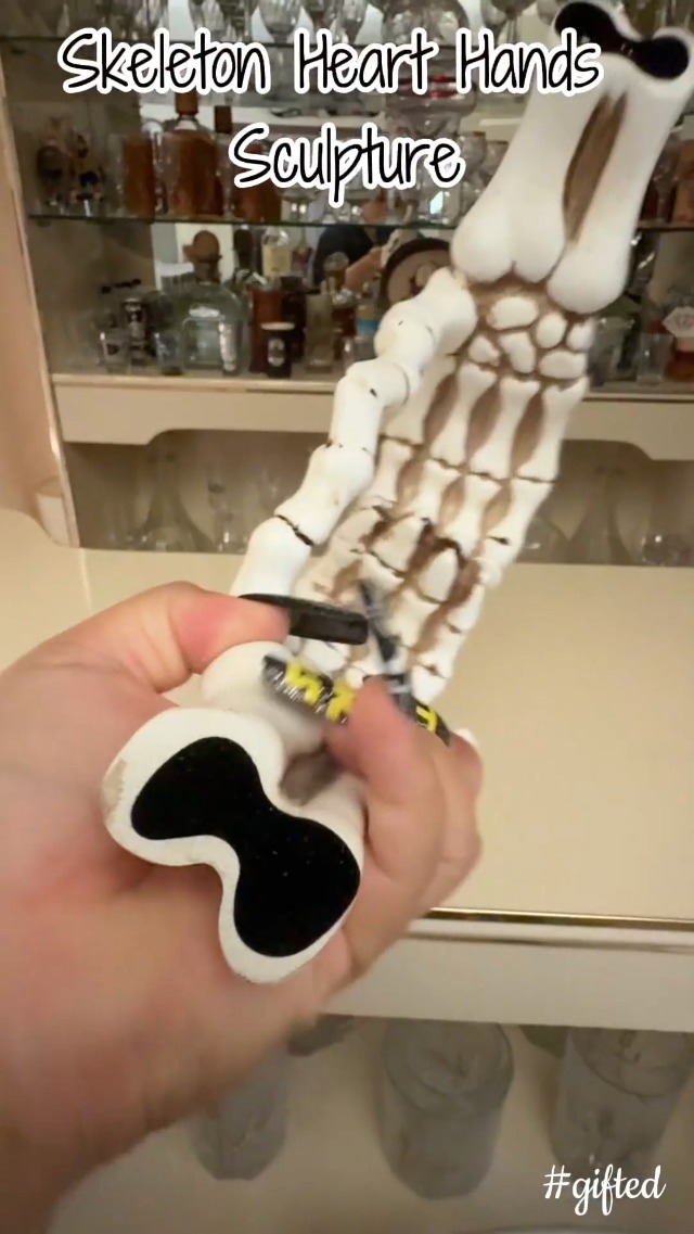 Escultura Manos Esqueleto Corazón 24 cm Decoración Gótica miniatura 7