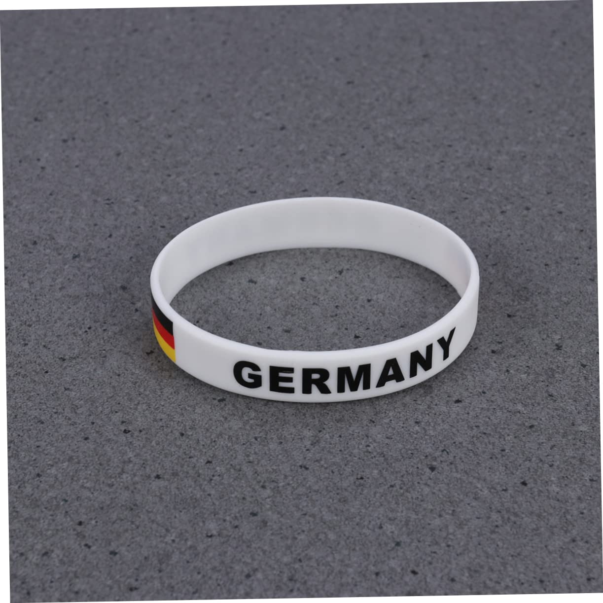 Yardwe Wristband 6 Pcs Country Flag Silicone Bracelets Comfortable Fit for Men Women