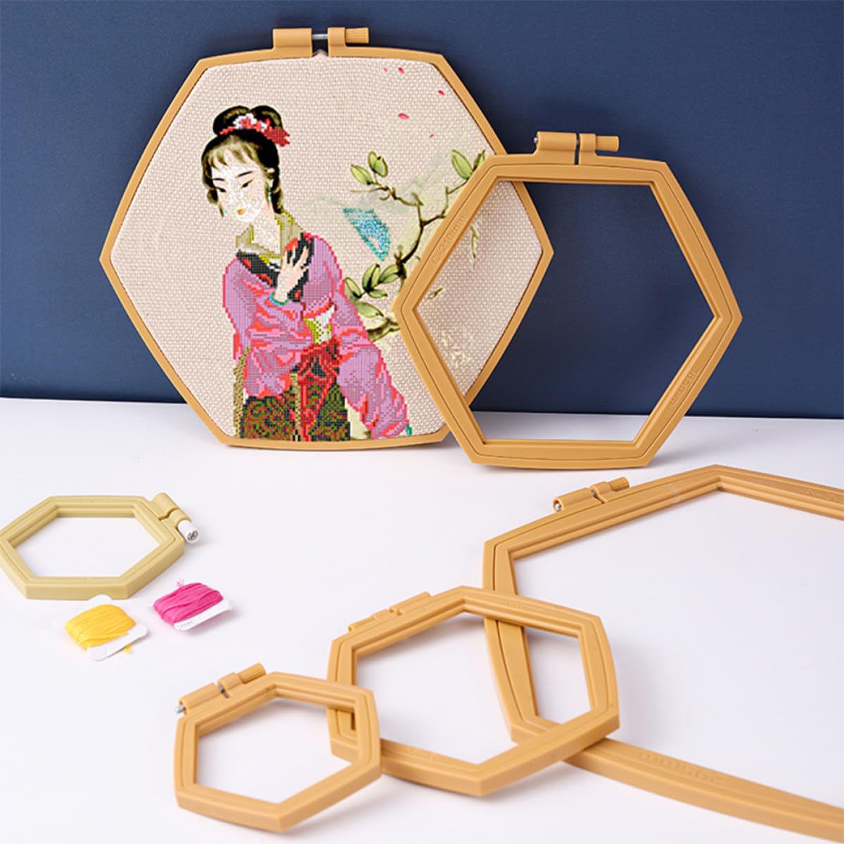 Zerodeko Aros de Bordado para Principiantes y Amantes del DIY 4 Ajustables y Reutilizables de Abs Color Caqui en Quilting y Manualidades