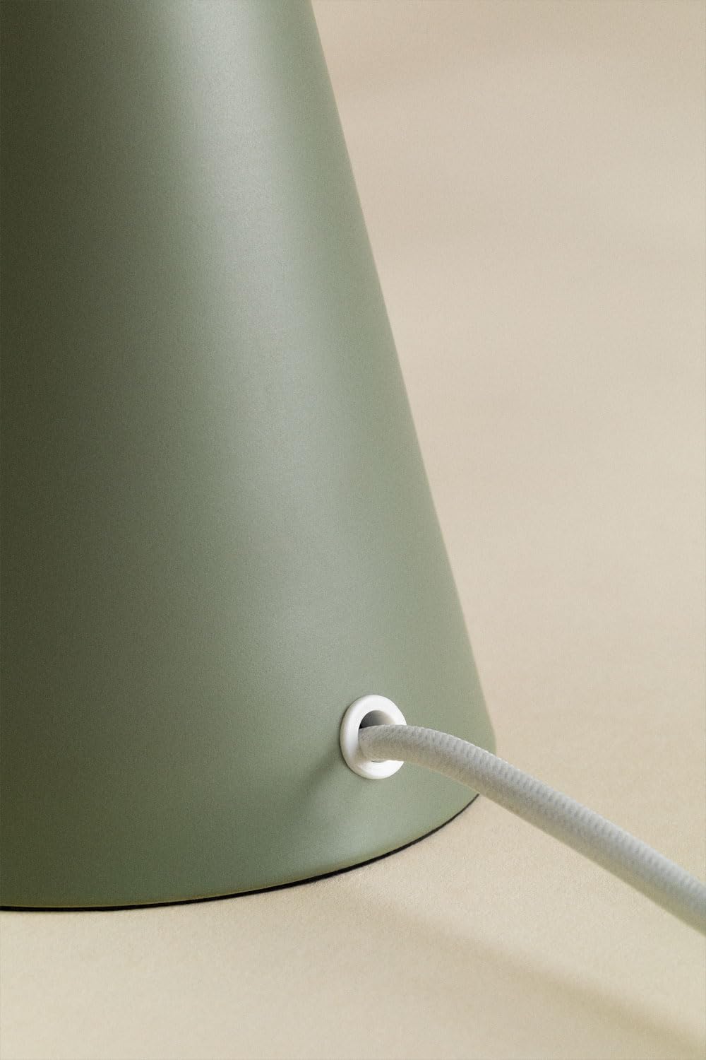 SKLUM Lampa stołowa metalowa Jaliya