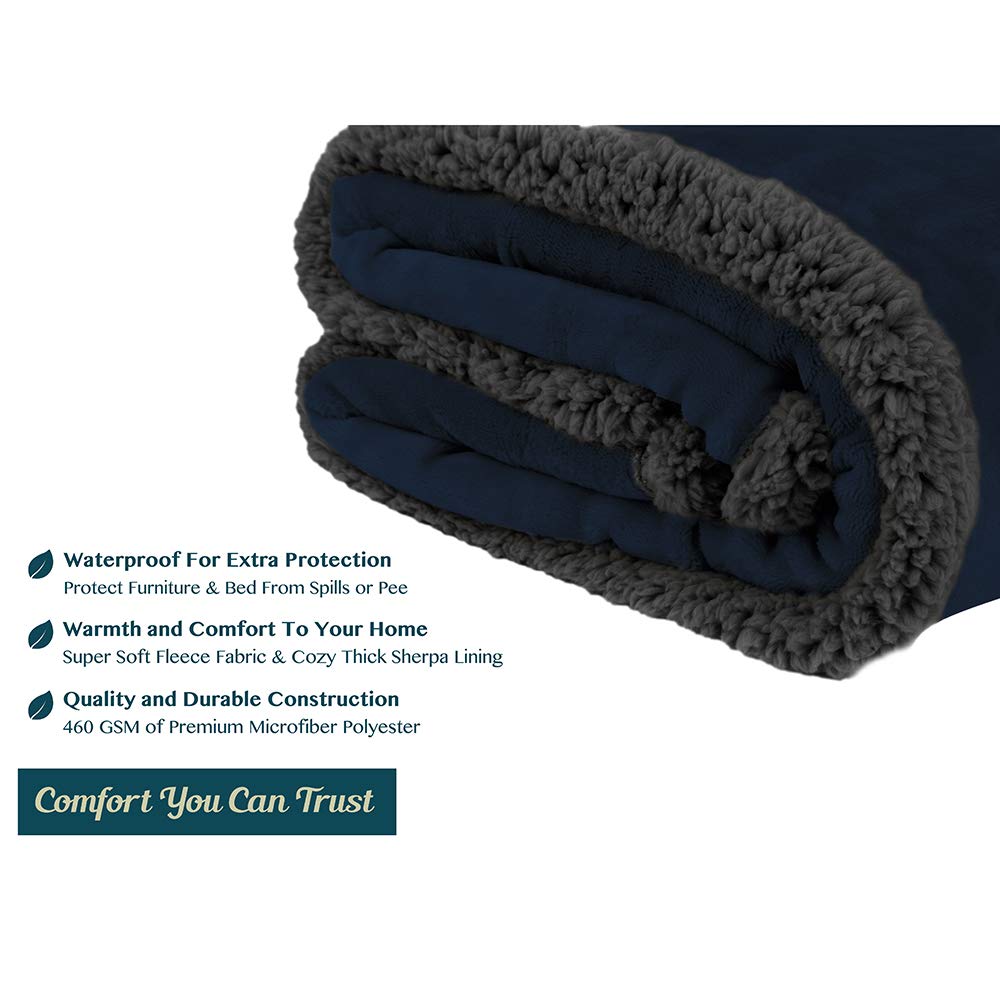 PAVILIA Manta impermeable para sofá, protector de mascotas para perros grandes, cachorros y gatos, manta de sherpa suave y cálida de felpa, azul marino, 60 x 80 pulgadas