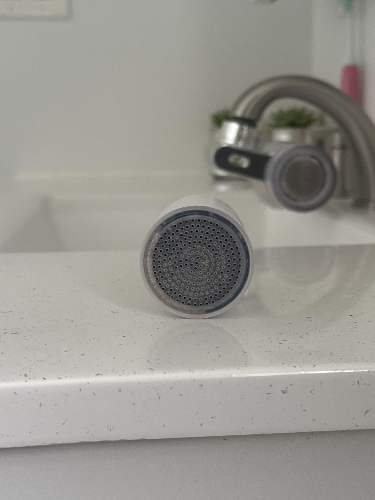 Qure Skincare Bathroom Sink Filter Water Faucet for Skin, Reduces 99% Chlorine and Heavy Metals, Skin Hydration in 4 Weeks, Reduces Build-Up, Balances pH, Softer Skin & Hair - Silver