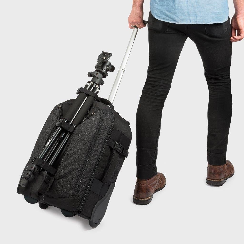 Amazon | Lowepro キャスター付きカメラリュック プロランナー RL X450 