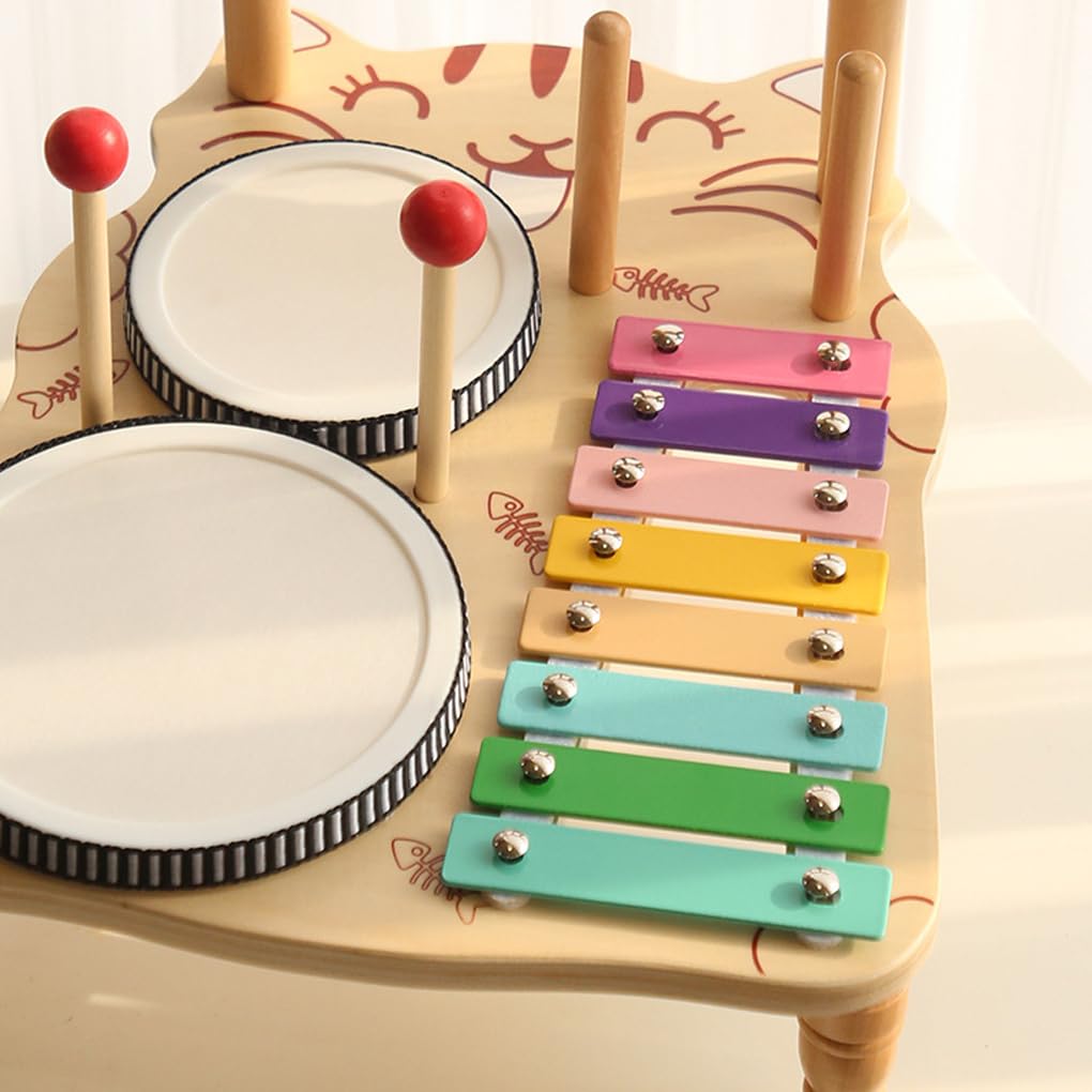 Lascia che il bambino scopra la gioia della musica con strumento musicale per l'educazione della prima infanzia progettato per i più piccoli.