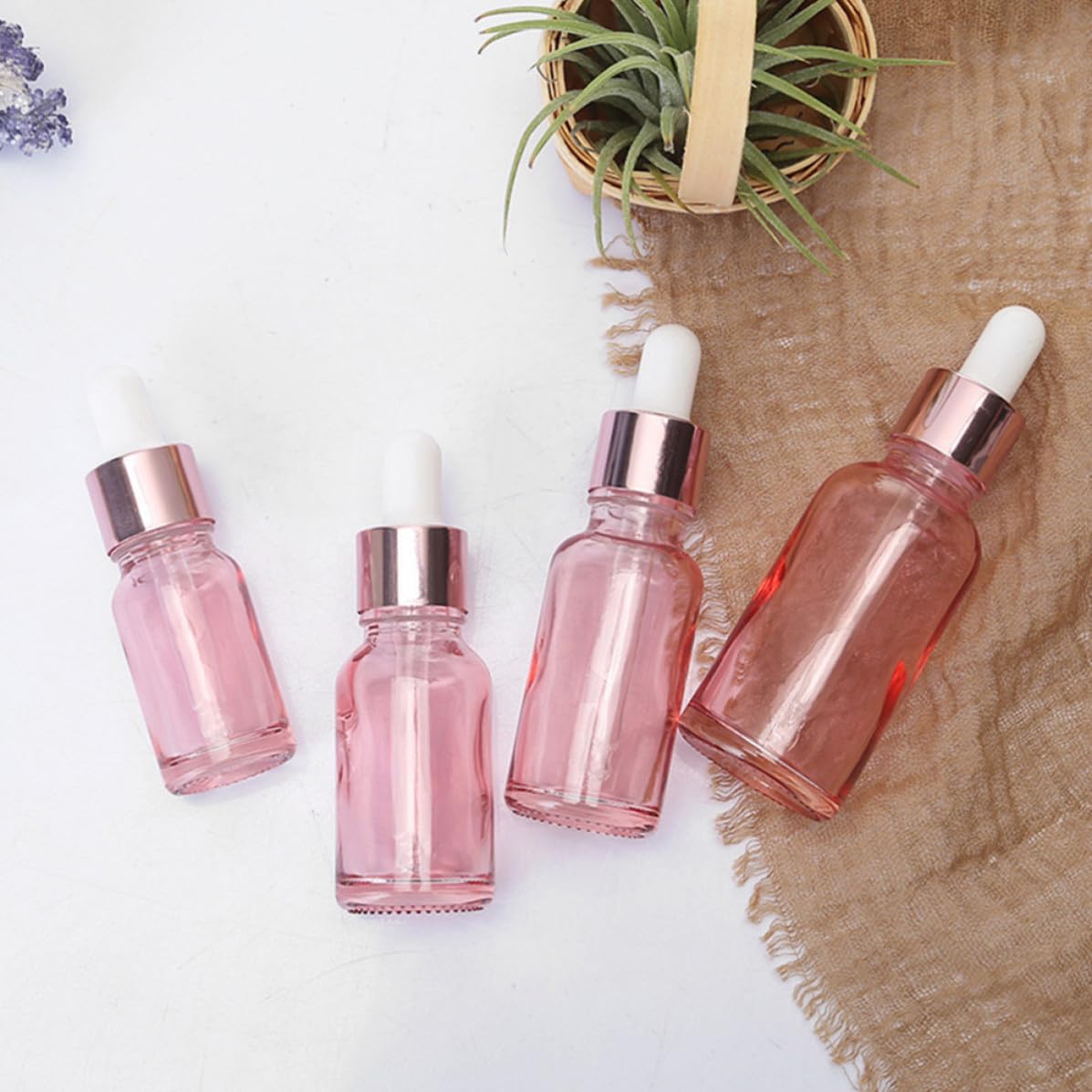 HOMSFOU 30 Stück Rosa Glas Parfümflakons 20ml zum Befüllen Praktische und Befüllbare Fläschchen mit Pipette für Handgemachte Mischungen und Parfüms