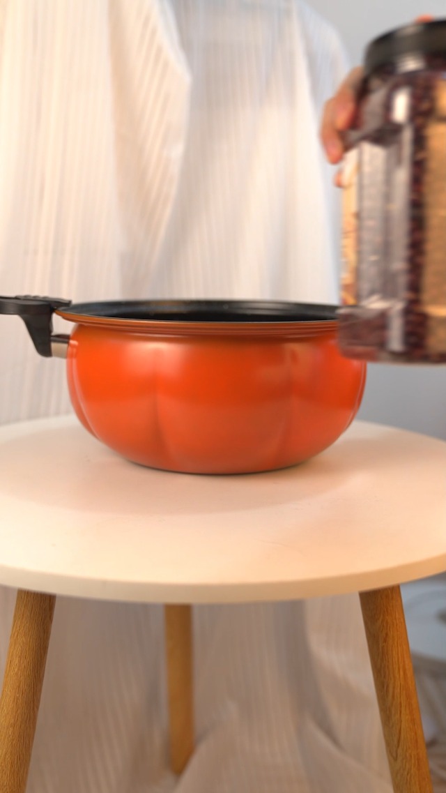 Olla a presión Hierro refinado 7.99 L miniatura 7