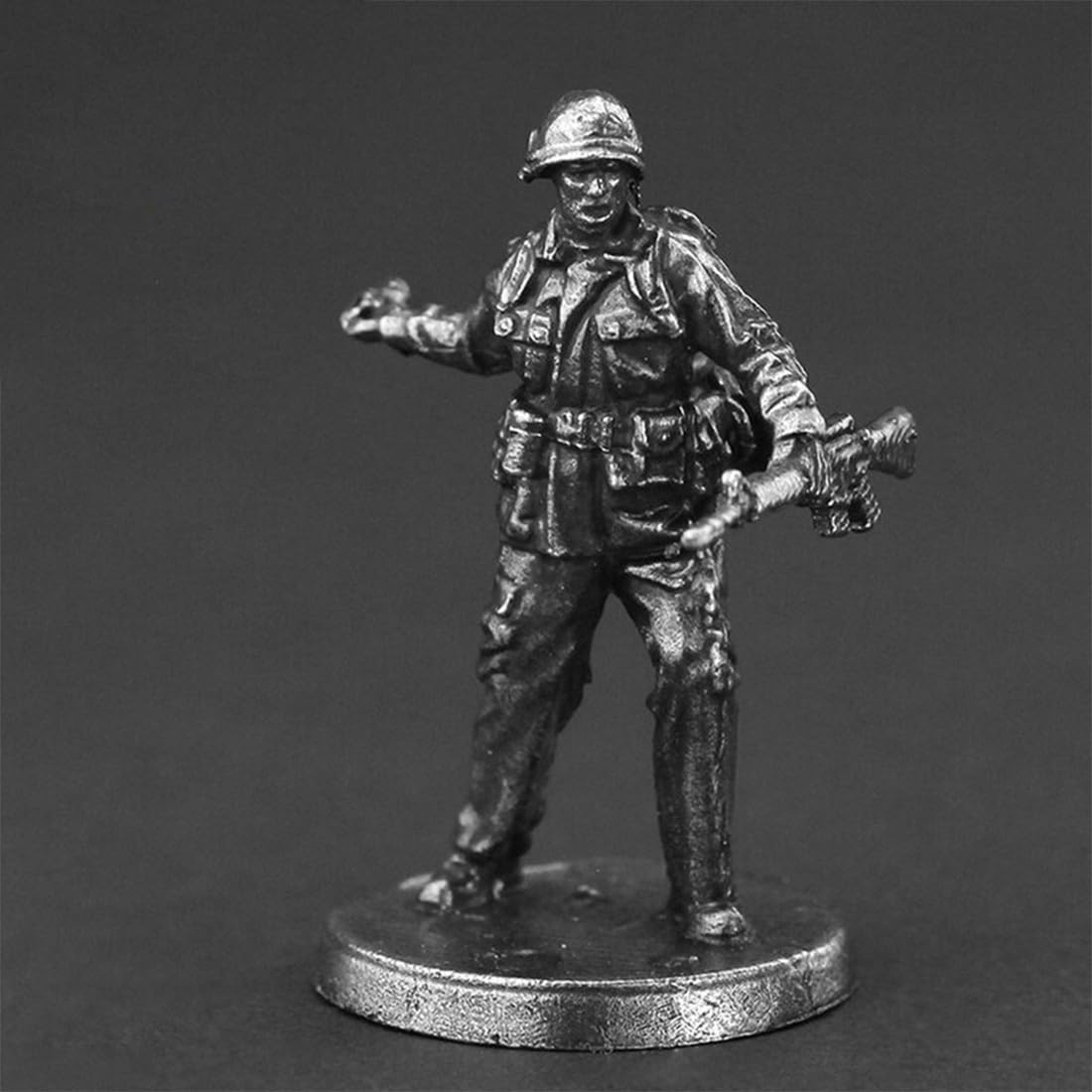 Figuras de soldados en miniatura del ejército estadounidense de latón blanco macizo – Juego de coleccionistas militares (8 piezas)