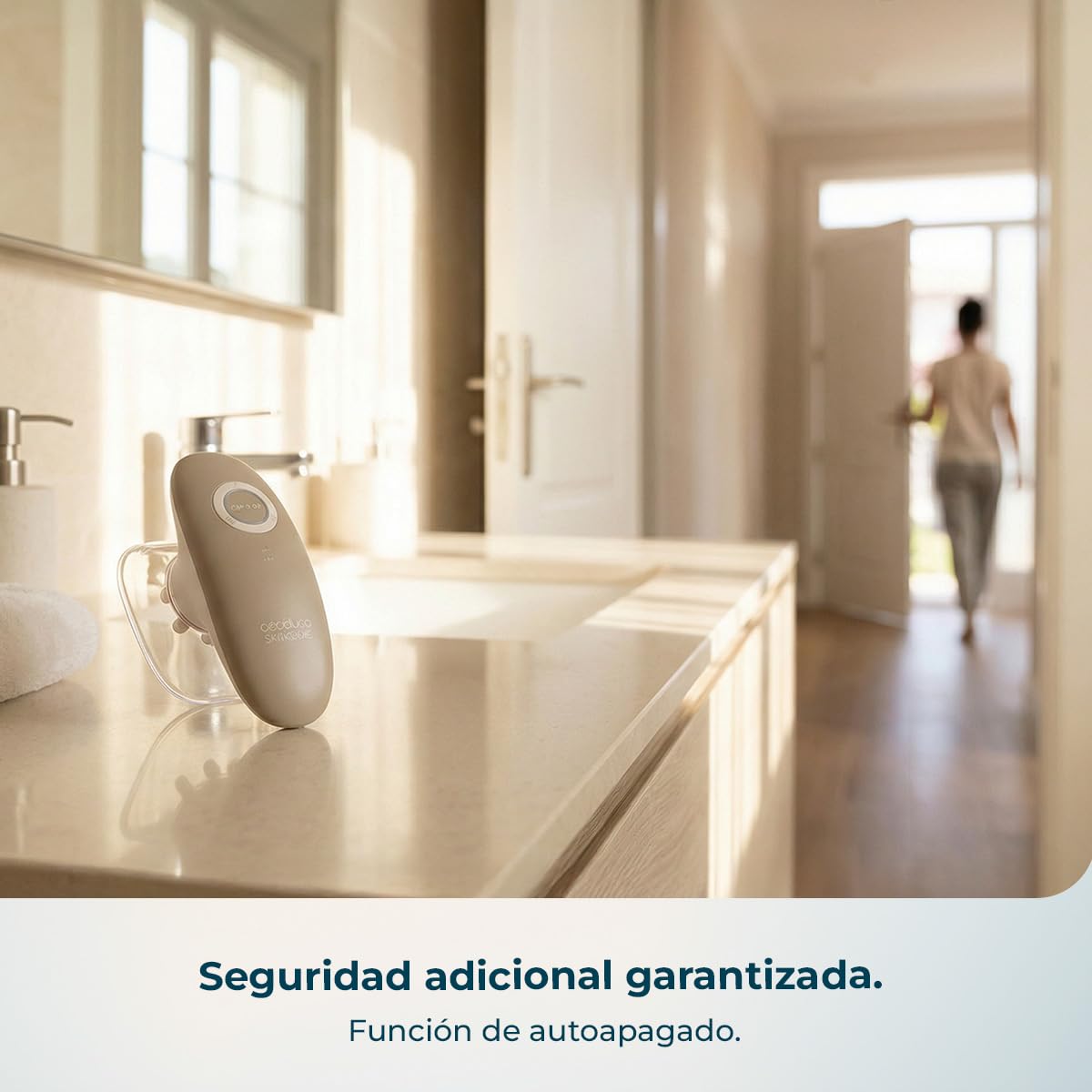 Cecotec Masajeador Corporal Anticelulítico SkinCare Push Up Suction EMS, Luz Roja, 2 Cabezales, 3 Intensidades, 60 min Autonomía