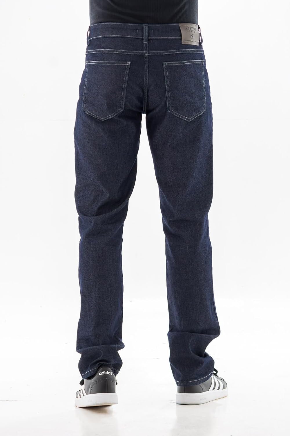 Calça Jeans Masculina Arauto Clássica Promocional em promoção! Veja a oferta e mais achadinhos de Calças 2 Hoje é o melhor dia para comprar Calça Jeans Masculina Arauto Clássica Promocional com aquele preço maroto! Promoção! Aproveite a oferta! 2