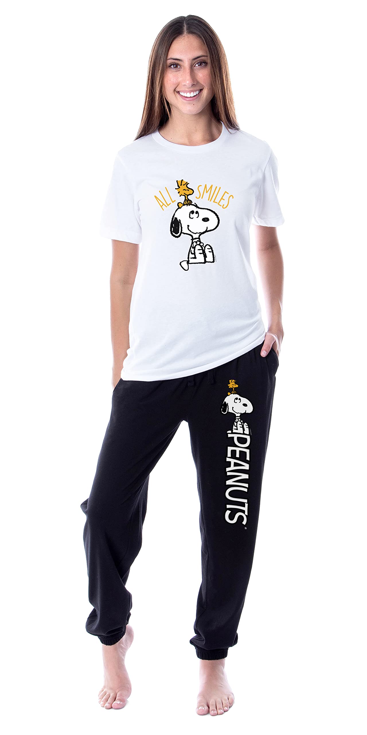 Intimo Women's Multicolored Peanuts ' Snoopy Woodstock All Smiles Sleep Jogger Pajama Set, M