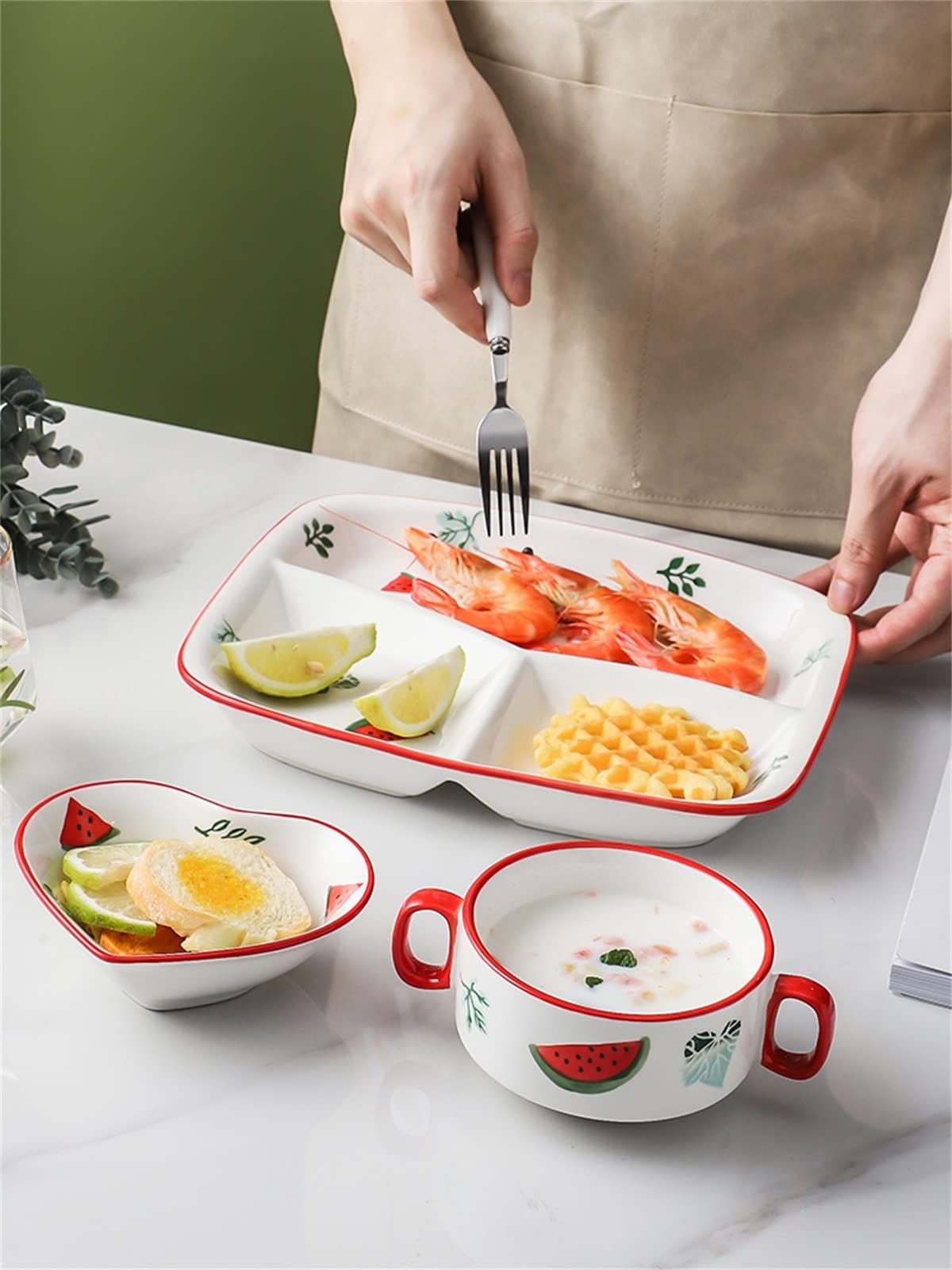 Assiette à dîner avec compartiment, bol, cuillère et fourchettes – Design robuste pour une alimentation saine