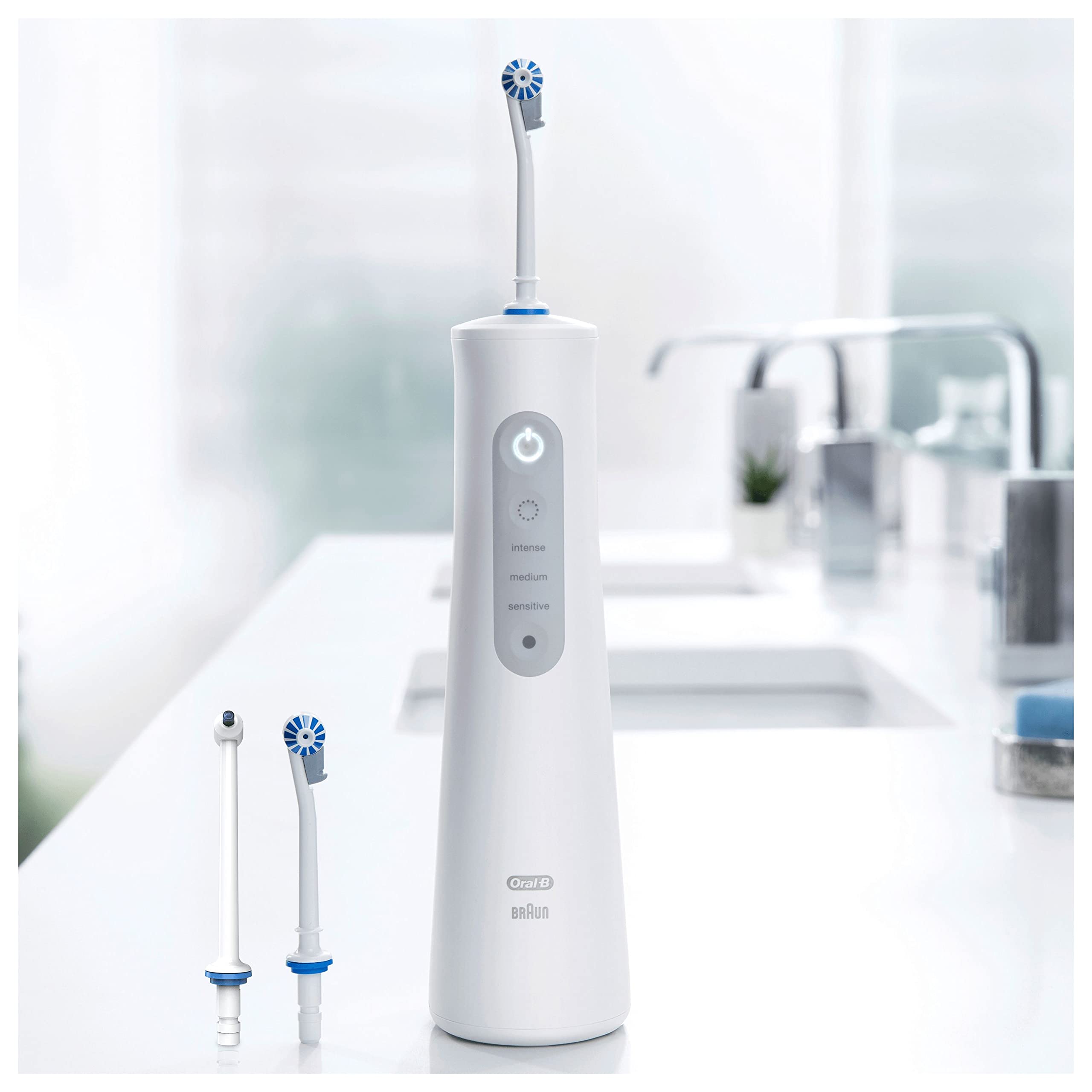 Oral-B Aquacare Pro-Expert Irrigador Dental Inalámbrico Con Tecnología Oxyjet - Blanco
