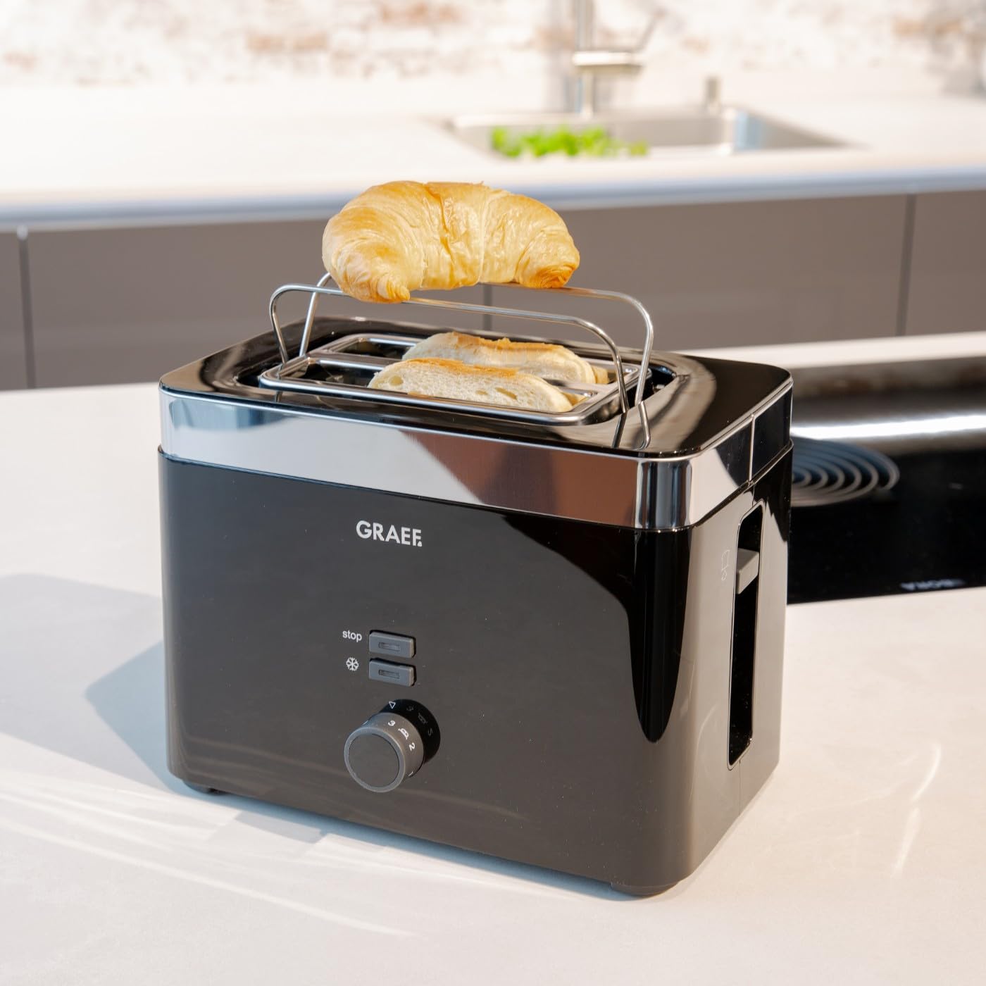 GRAEF Toaster TO62 Schwarz 2-Scheiben Toaster mit Brötchenaufsatz, Sicherheitsabschaltung, Brotscheibenzentrierung und Krümelschublade