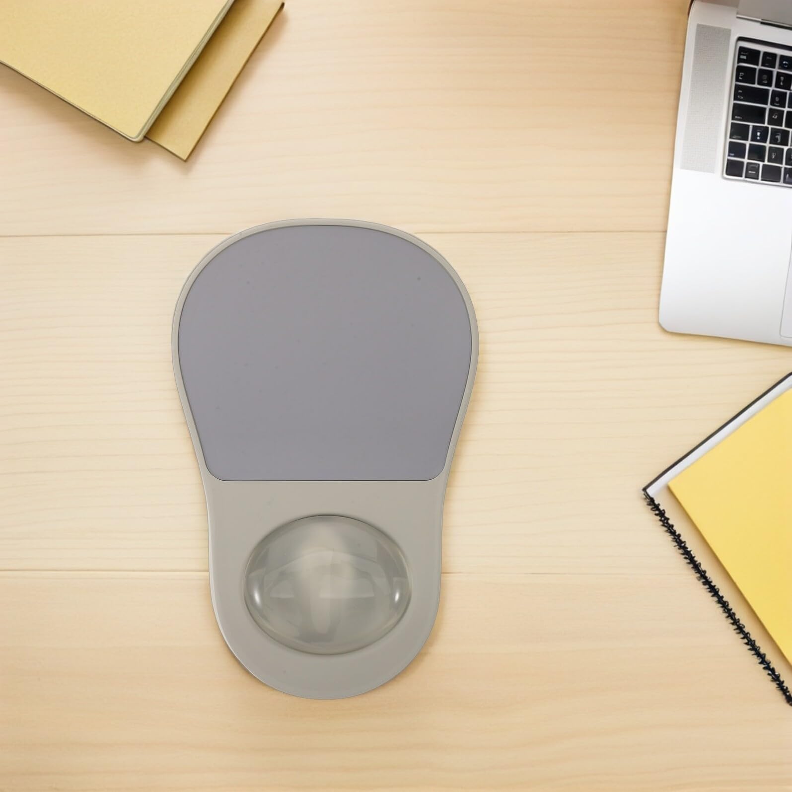 Ergonomisches Mauspad mit Handgelenkauflage Gelpolsterte Handgelenkstütze Rutschfeste Unterseite Computer Handgelenkauflage für Büroarbeit Hellgrau