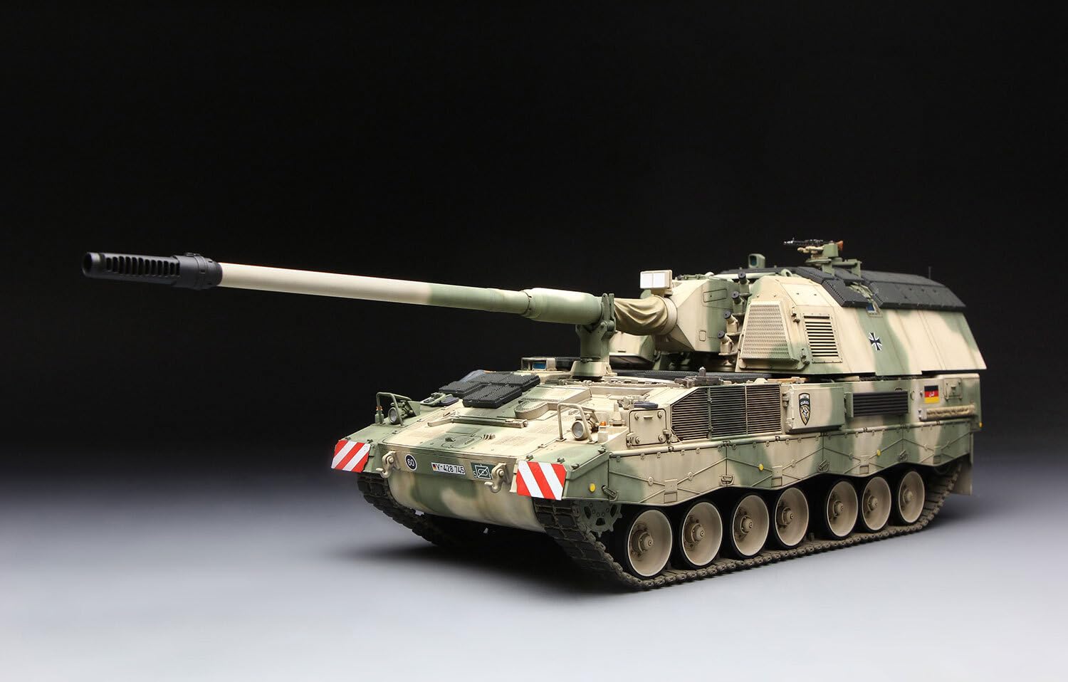 MENG 1/35 Panzerhaubitze 2000 mit Zusatzpanzerung
