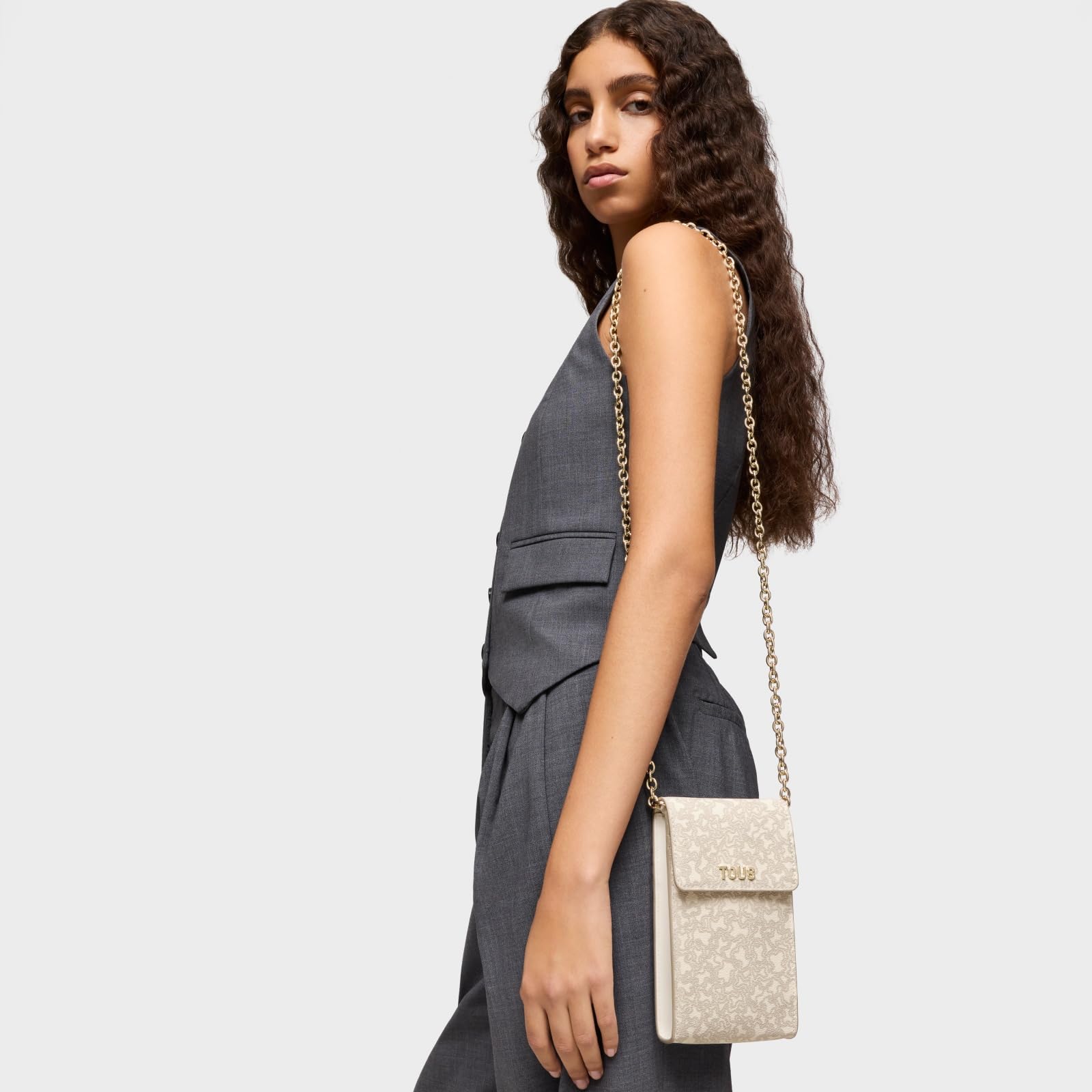 TOUS Funda De Móvil Colgante Beige, Para Mujer, Medidas 19,5 x 10,9 x 3,7 cm, Colección Kaos Mini Lines