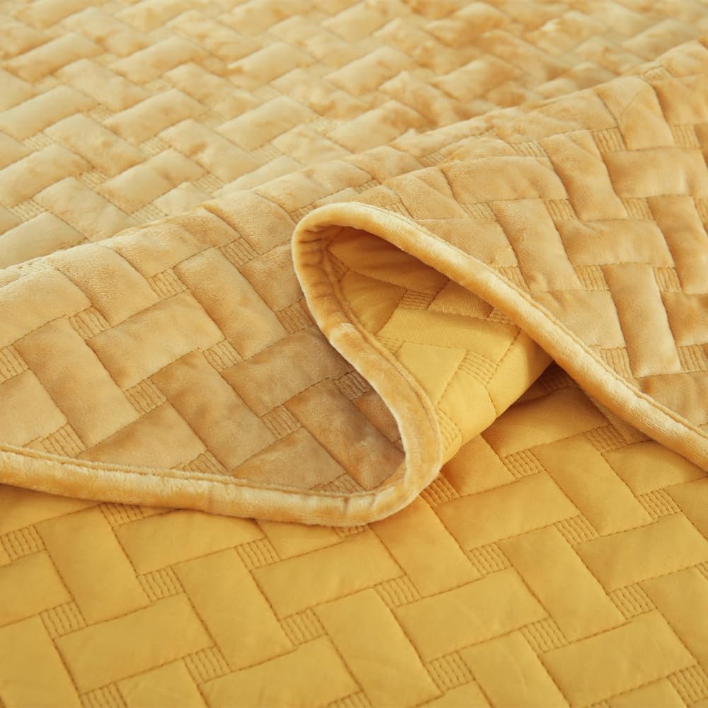 Velvet Bedspread Quilt Bedding Sets,Luxury Elegant Ultra Soft Velvet Comforters Coverlet Blankets,Weave Stitching Pattern Cotton Quilted Bedspread for All Seasons,Yellow,King Size | Breathable material, Luxury soft velvet, Soft and durable, All seasons, Machine Waschable, Cotton bedspread - Image 7