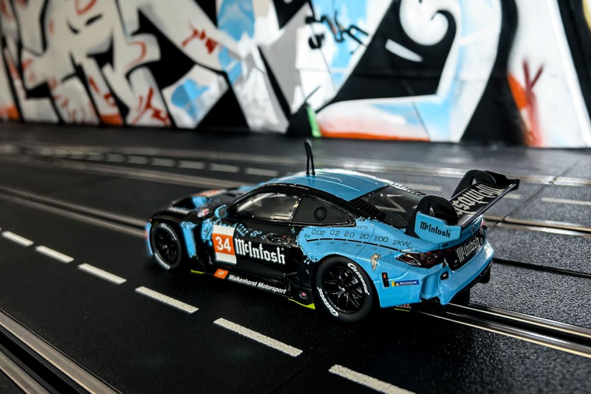 Carrera Digital 132 20032013 I BMW M4 GT3 Walkenhorst Motorsport No34 24h LM I 1:32 I Scale Slot Car I With Working Front - Image 4