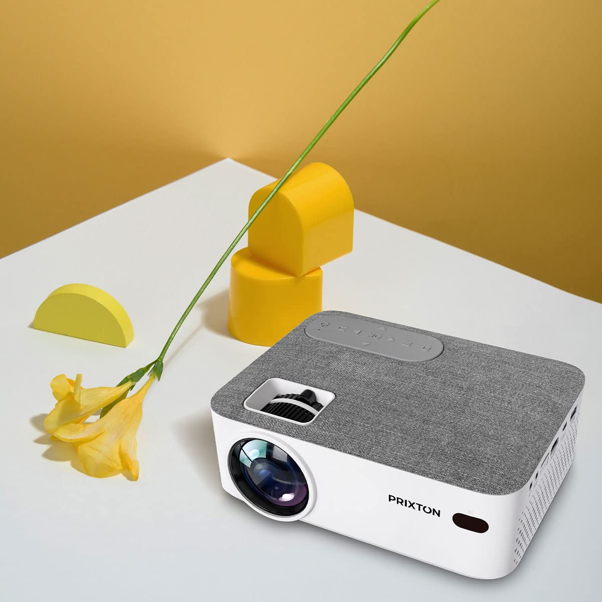 PRIXTON Proyector portátil Lumière Full HD, 5.000 Lúmenes, Conexión HDMI/USB/MicroSD/Aux in/AV in, Altavoces Integrados, Mando a Distancia Incluido, Blanco