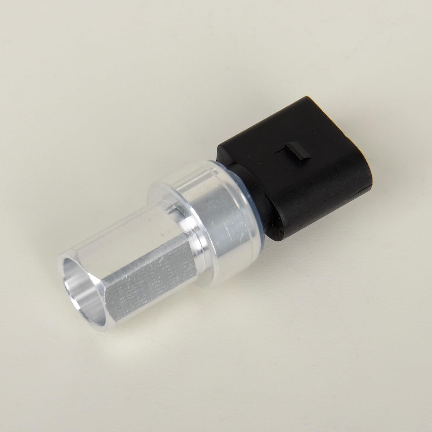 1K0959126 AC Pressure Sensor Switch Compatible with Audi A3 A4 A5 Q3, Volkswagen Beetle Tiguan Golf Replace OE 1K0959126A 5K0959126 Air Conditioning Refrigerant Pressure Sensor